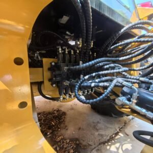 Продается подержанный экскаватор Cat Cat420F6
