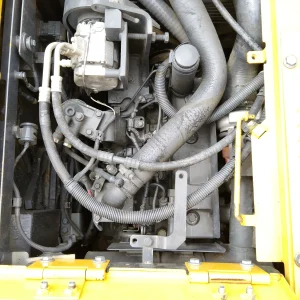 Komatsu PC138US6