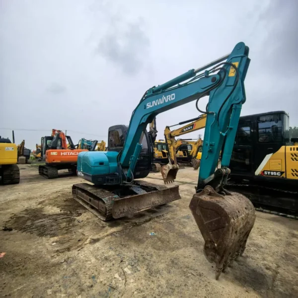 used Sunward SWE70 excavator for sale2