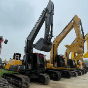 used VOLVO EC200 excavator for sale10