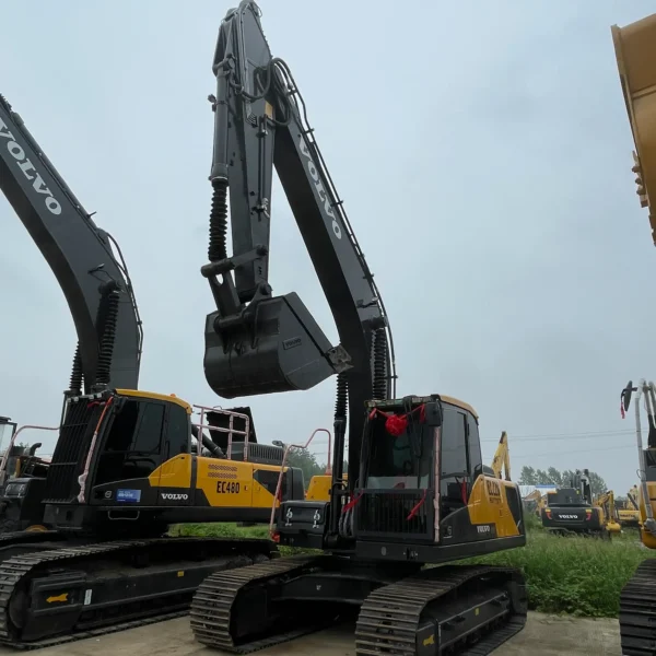 used VOLVO EC200 excavator for sale11