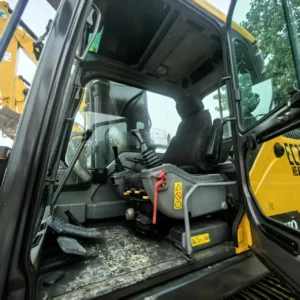 used Volvo EC210excavator for sale7