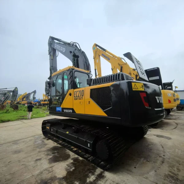 used Volvo EC210excavator for sale9