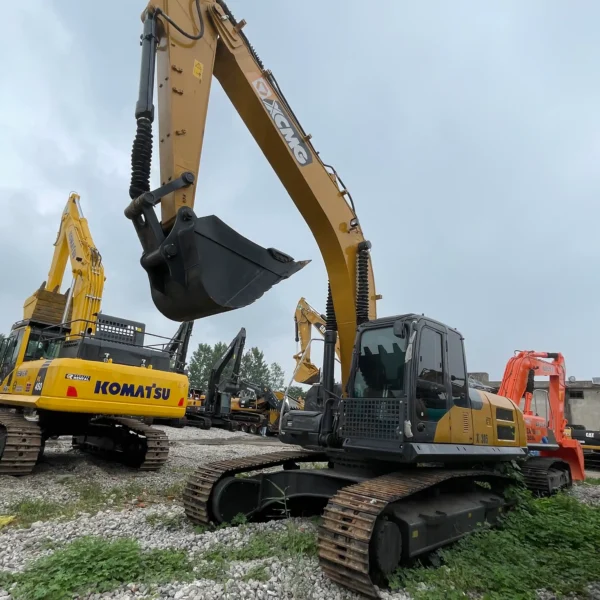 excavadora XCMG X305 usada en venta10