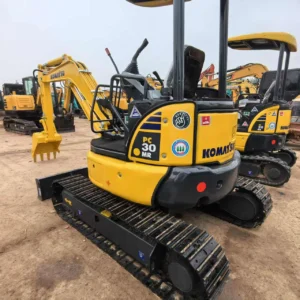 Excavadora Komatsu PC30MR de segunda mano a la venta6