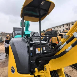 Excavadora Komatsu PC30MR de segunda mano a la venta7