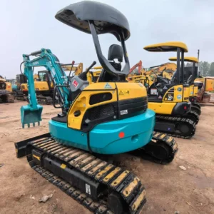 escavadora kubota U-35 usada para venda6