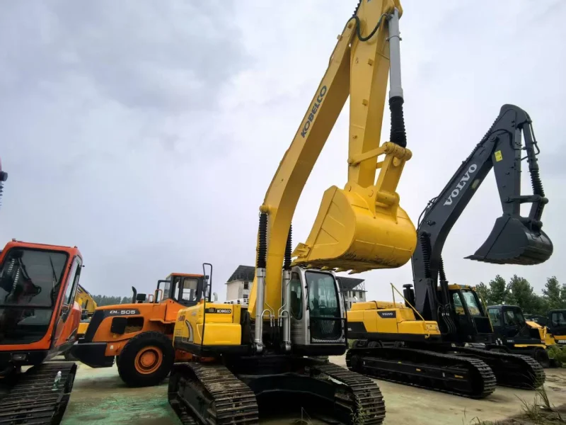 used KOBELCO SK250D excavator for sale1