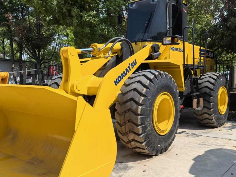 used KOMATSU Max Avance WA380 vehicle for sale8