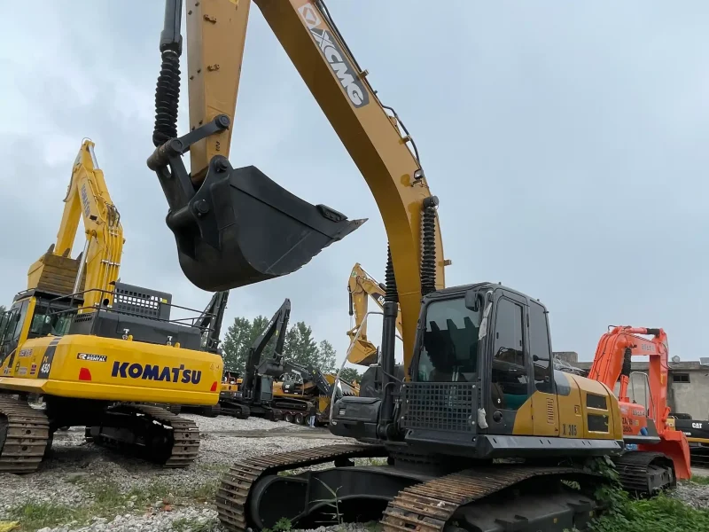 used XCMG X305 excavator for sale10