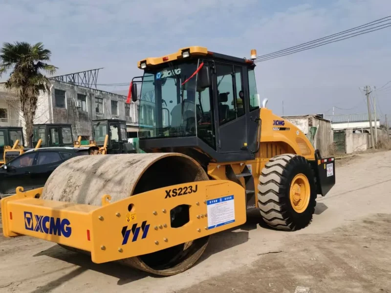 used xcmg roller XS223J for sale3